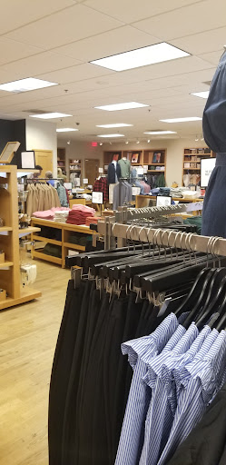 Clothing Store «J.Crew Factory», reviews and photos, 241 Fort Evans Rd NE #473, Leesburg, VA 20176, USA