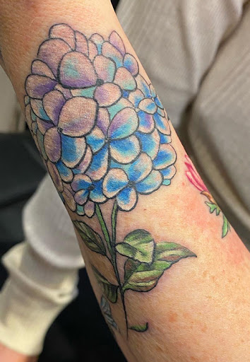 Find mom of 4 tattoo ideas for your next unique tattoo in Tempe at Club Tattoo