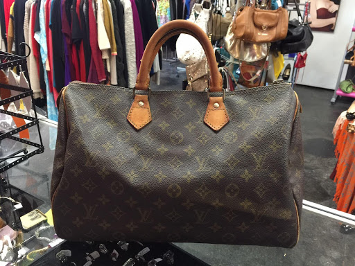 Boutique «What Women Want Resale Boutique», reviews and photos, 9012 Research Blvd Ste C12, Austin, TX 78758, USA