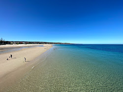 Foto av Brighton Beach med lång rak strand