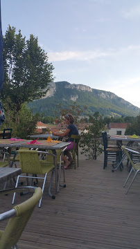 Atmosphère du Restaurant français Côté Terrasse VERCORS à La Chapelle-en-Vercors - n°4