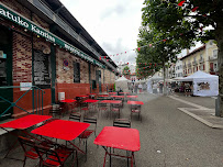 Atmosphère du Restaurant Buvette de la Halle à Saint-Jean-de-Luz - n°4