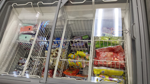 Liquor Store «QUICK PICK LIQUORS», reviews and photos, 635 N Midlothian Rd, Mundelein, IL 60060, USA