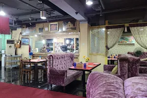Taj Mahal Resturant (Halal) image