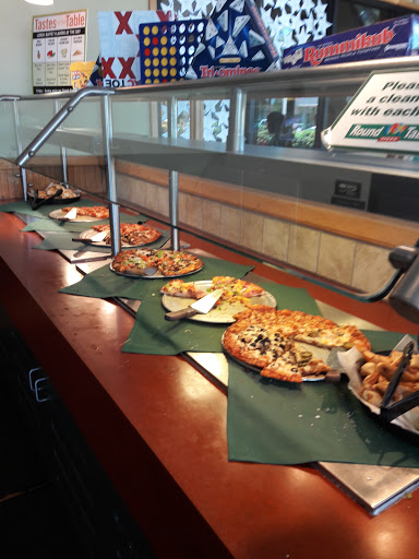 Pizza Restaurant «Round Table Pizza», reviews and photos, 5085 Business Center Dr Suite 102, Fairfield, CA 94533, USA