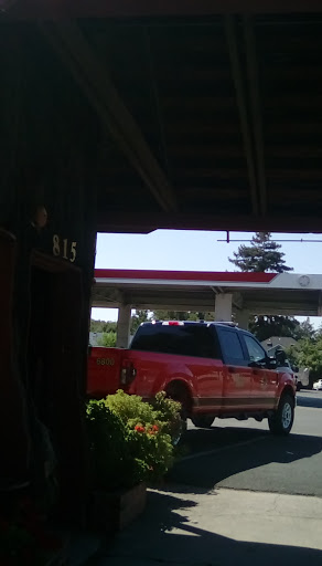 Auto Repair Shop «Redwood Tree Service Station», reviews and photos, 859 N State St, Ukiah, CA 95482, USA