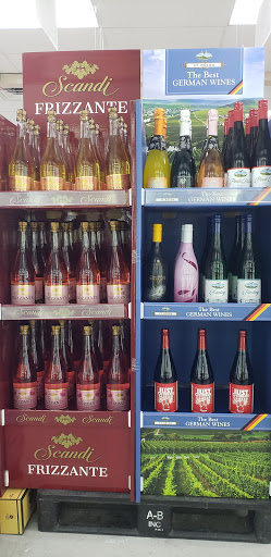 Tobacco Shop «Beverage & Smoke», reviews and photos, 6366 Hamilton Blvd, Allentown, PA 18106, USA