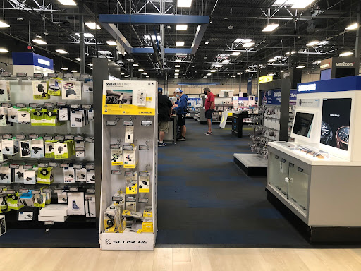 Electronics Store «Best Buy», reviews and photos, 8301 3rd St N, Oakdale, MN 55128, USA