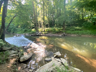 Mile 2.5 and Cross County Trail Access Point