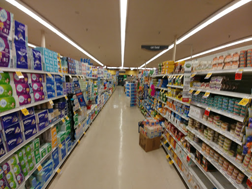 Grocery Store «Safeway», reviews and photos, 6130 Rose Hill Dr, Alexandria, VA 22310, USA