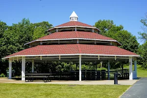 Riley Lake Park Pavilion image