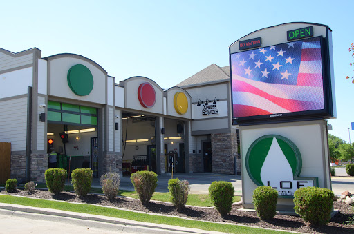 Auto Body Shop «LOF-Xpress Oil Change - Ames», reviews and photos, 520 S Duff Ave, Ames, IA 50010, USA