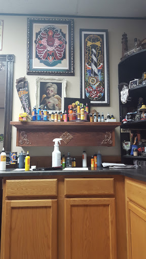 Tattoo Shop «Olde Towne Tattoo, LLC», reviews and photos, 2007 Central Ave, Kearney, NE 68847, USA