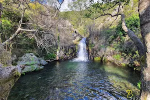 Cascata da Ribeira das Quelhas image