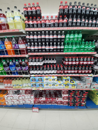 Grocery Store «Piggly Wiggly», reviews and photos, 1101 Scottsville Rd, Lafayette, TN 37083, USA