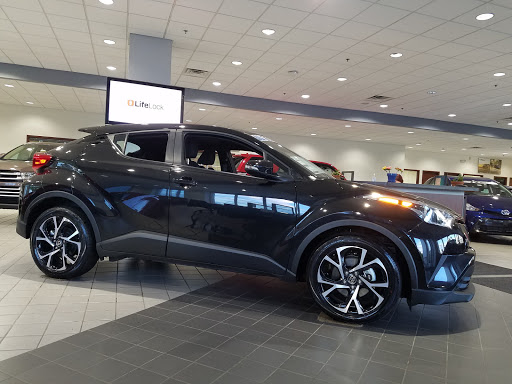 Toyota Dealer «Molle Toyota», reviews and photos, 601 W 103rd St, Kansas City, MO 64114, USA