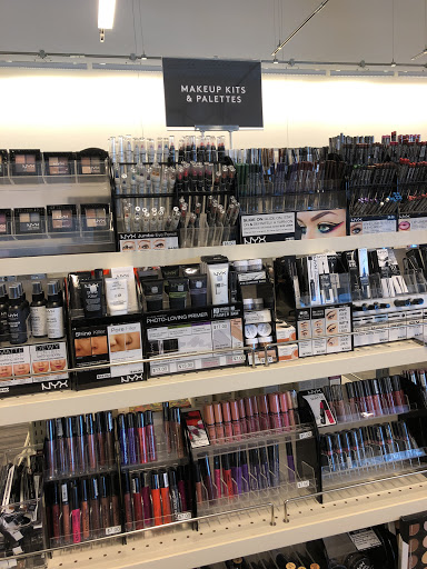 Department Store «Nordstrom Rack Hamilton Crossings», reviews and photos, 750 N Krocks Rd #303, Allentown, PA 18106, USA