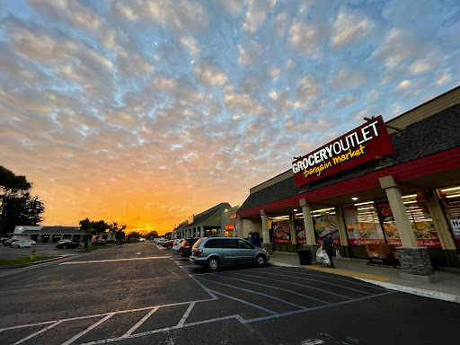 Grocery Outlet bargain market, 1130 Los Osos Valley Rd, Los Osos, CA 93402, USA, 