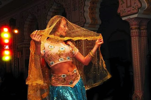 Pari Productions - Bollywood Dance