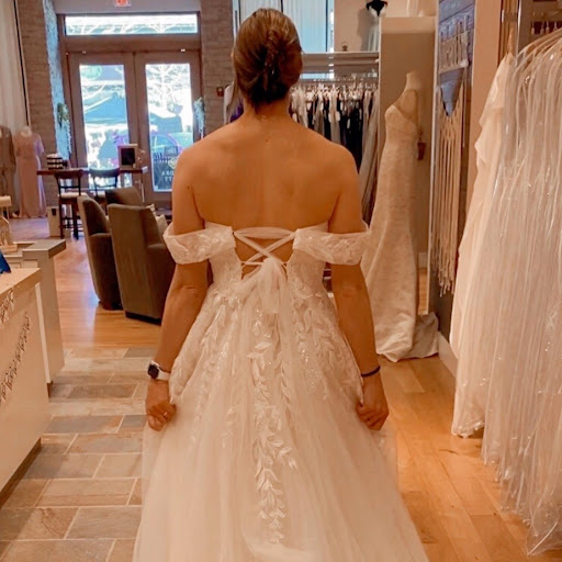 Wedding Store «Boulevard Bride», reviews and photos, 300 Lake St Louis Blvd, Lake St Louis, MO 63367, USA