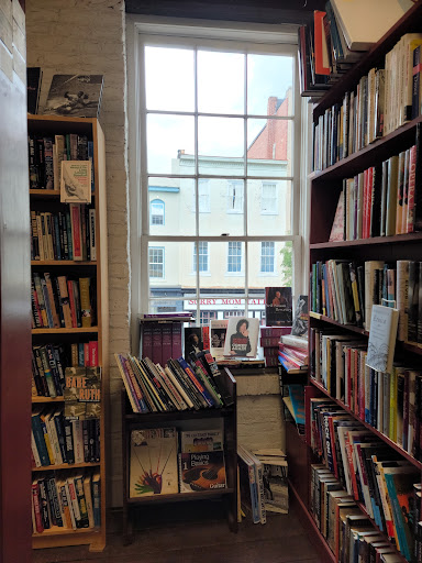 Book Store «Riverby Books», reviews and photos, 805 Caroline St, Fredericksburg, VA 22401, USA