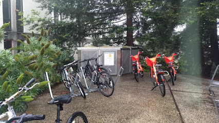 BikeLink : Porter College Courtyard
