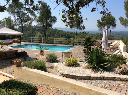 Lodge Cabane des K'Hauts Pins:Week-end hébergement insolite avec piscine proche Sainte croix en Provence Barjols