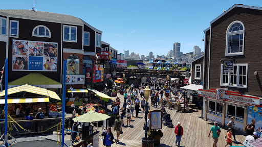 Sportswear Store «College Shop», reviews and photos, 2 Beach St, San Francisco, CA 94133, USA