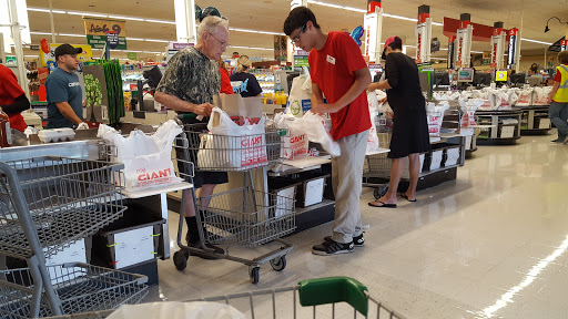Grocery Store «Giant Food Stores», reviews and photos, 2670 Egypt Rd, Norristown, PA 19403, USA