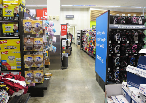 Pet Supply Store «Petco Animal Supplies», reviews and photos, 420 El Cerrito Plaza, El Cerrito, CA 94530, USA