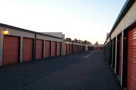 Self-Storage Facility «StorQuest Self Storage», reviews and photos, 1100 Davis St, San Leandro, CA 94577, USA