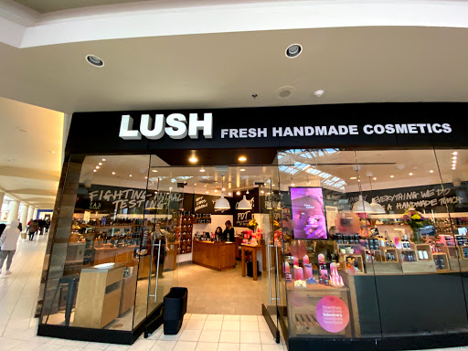 Cosmetics Store «Lush», reviews and photos, 3710 U.S. 9, Freehold, NJ 07728, USA