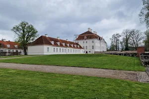 Schlosswirt Meseberg image