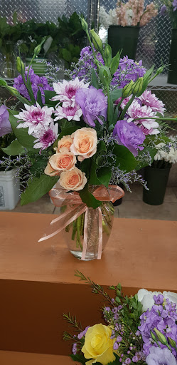 Florist «Canoga Park Florist», reviews and photos, 7144 Owensmouth Ave, Canoga Park, CA 91303, USA