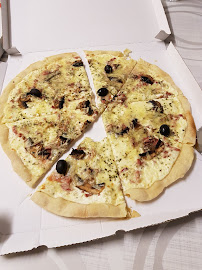Plats et boissons du Pizzeria Sergio Pizza à Saint-Christol-lès-Alès - n°2