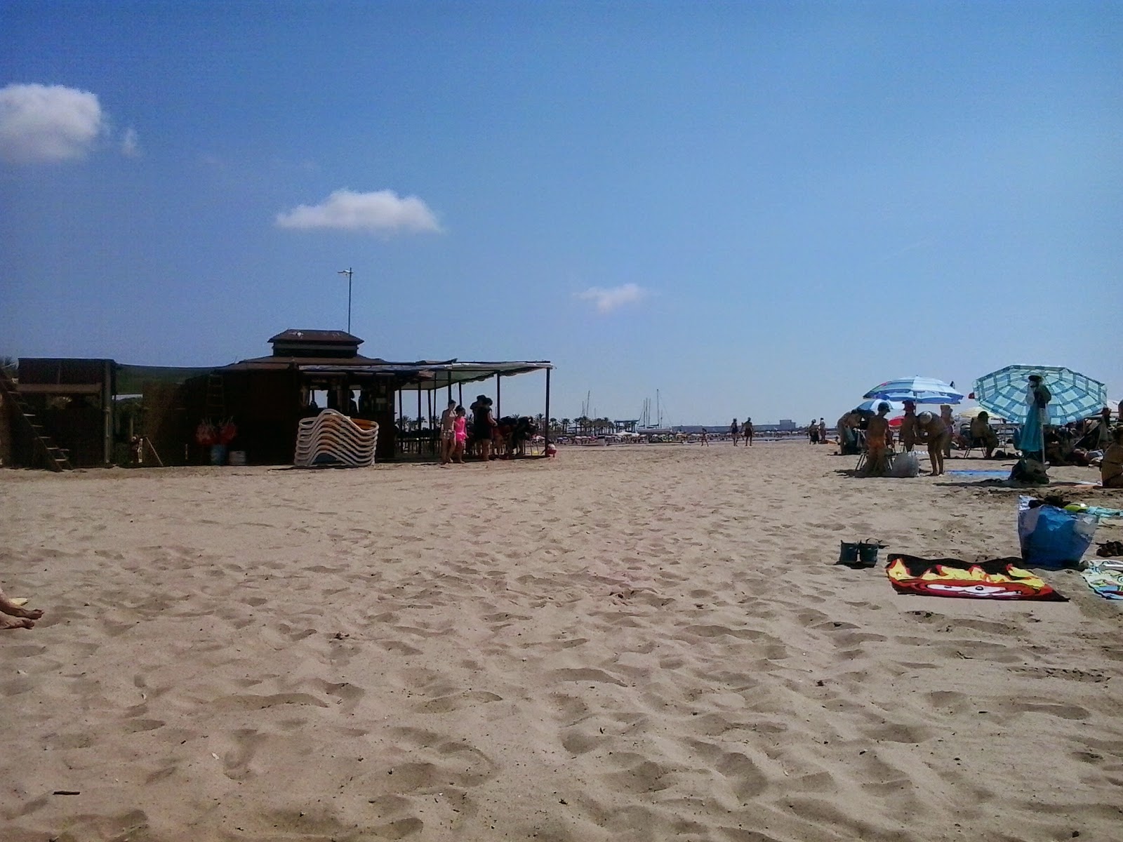 Fotografie cu Platja dels Hortets zonele de facilități