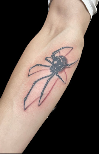 Explore big sister little sister tattoo ideas, creative tattoo ideas in Weatherford, available at Weatherford Tattoo Co.