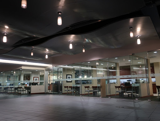 Car Dealer «Land Rover Buckhead», reviews and photos, 3040 Piedmont Rd NE, Atlanta, GA 30305, USA