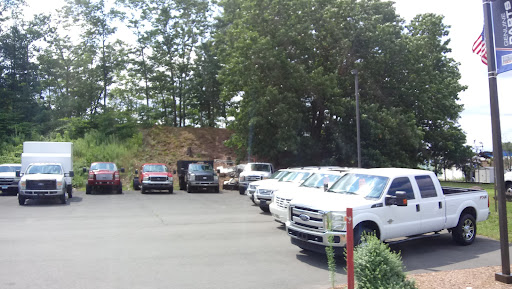 Used Car Dealer «Center Motors Used Cars», reviews and photos, 230 Middle Turnpike W, Manchester, CT 06040, USA
