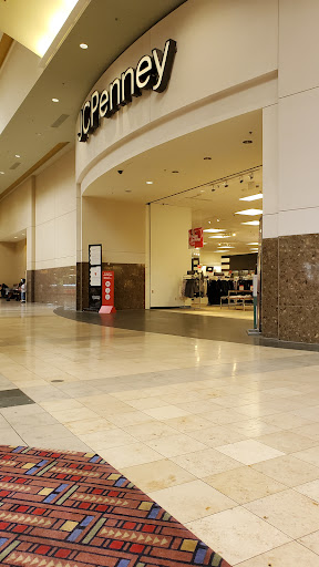 Book Store «Barnes & Noble», reviews and photos, 5132 W Saginaw Hwy, Lansing, MI 48917, USA