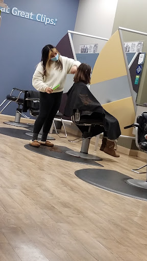 Hair Salon «Great Clips», reviews and photos, 235 Queen St, Southington, CT 06489, USA
