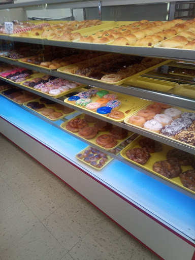 Donut Shop «Ferguson Donut Shop», reviews and photos, 8537 Ferguson Rd, Dallas, TX 75228, USA