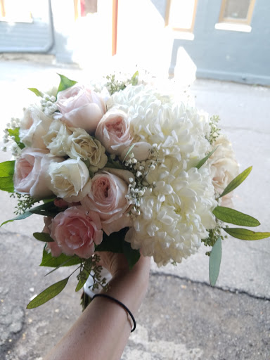 Florist «Enchanted Florist of Ypsilanti MI», reviews and photos, 46 E Cross St, Ypsilanti, MI 48198, USA