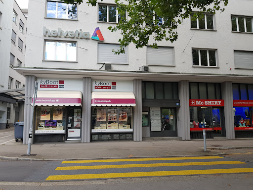 Läden, um Frauen Fluchos Schuhe zu kaufen Zürich