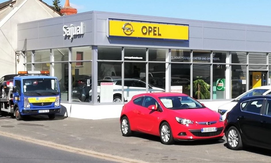 Opel SAJUAL à Issoudun