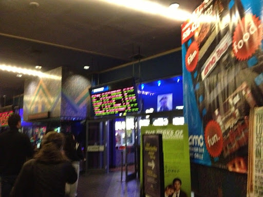 Movie Theater «AMC Framingham 16 with Dine-in Theatres», reviews and photos, 22 Flutie Pass, Framingham, MA 01701, USA