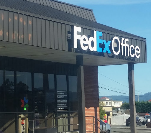 Print Shop «FedEx Office Print & Ship Center», reviews and photos, 2021 5th St c, Eureka, CA 95501, USA