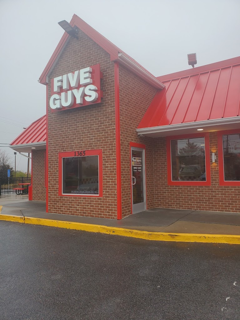 Five Guys 22601