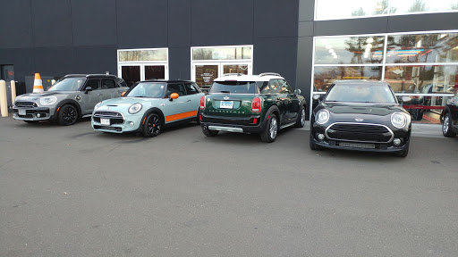 Car Dealer «MINI of Fairfield County», reviews and photos, 154 Post Rd, Darien, CT 06820, USA