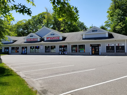 Liquor Store «Liquor Super Store Watertown», reviews and photos, 1432 Main St, Watertown, CT 06795, USA